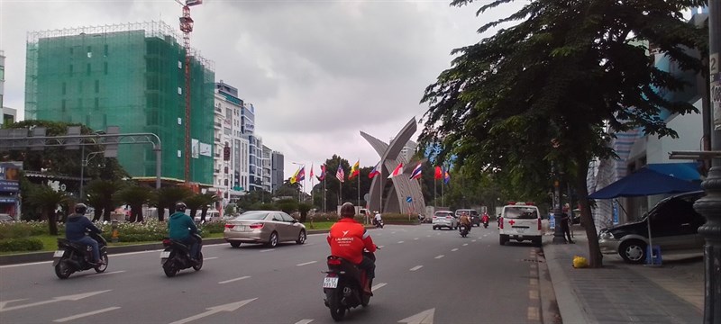 Màu sắc trong ảnh tương đối chân thật nhưng chi tiết thì không giữ lại được nhiều. Màu sắc trong ảnh tương đối chân thật nhưng chi tiết thì không giữ lại được nhiều.