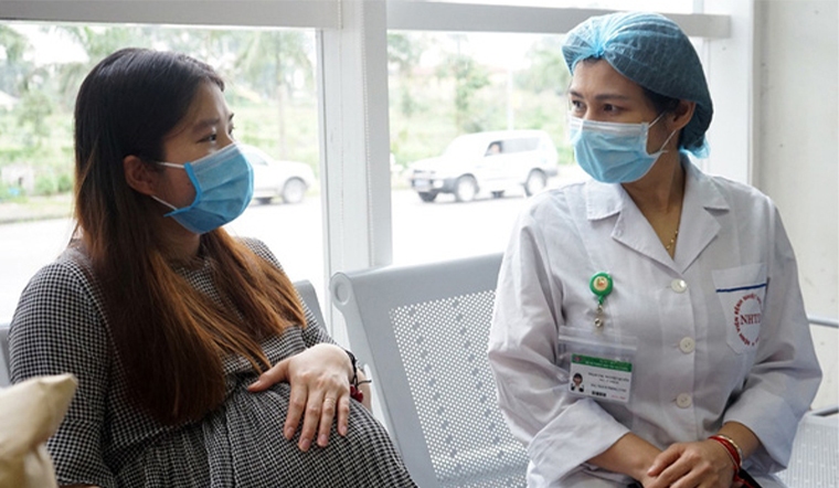 Đang mang thai có thể tiêm vaccine Covid-19 được không?