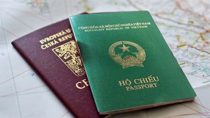 Những ai được cấp hộ chiếu gắn chip điện tử?