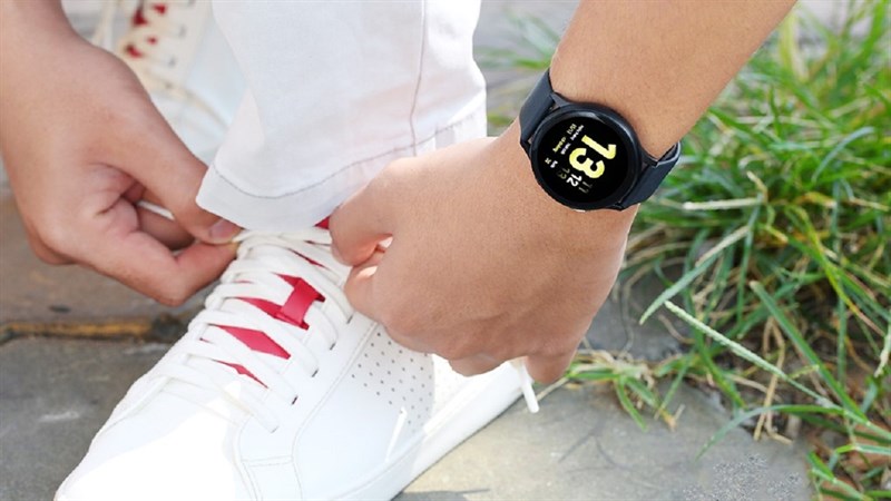 Samsung Galaxy Watch Active 2 thiết kế