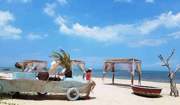 Top 10 địa điểm đẹp và nổi tiếng mà bạn cần biết khi đến du lịch ở Lagi