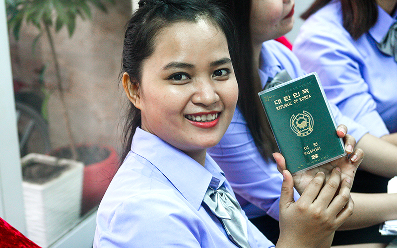 Đối tượng người nước ngoài nào được cấp thẻ tạm trú tại Việt Nam và thời hạn