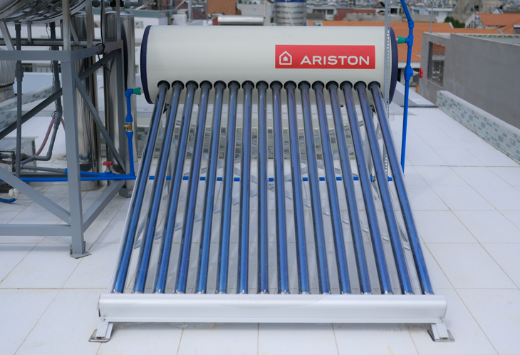 Máy năng lượng Ariston Eoc Tube được sản xuất 100% theo tiêu chuẩn Ý