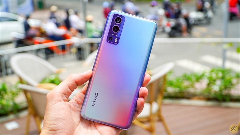 Cụm camera ấn tượng trên chiếc Vivo Y72 5G