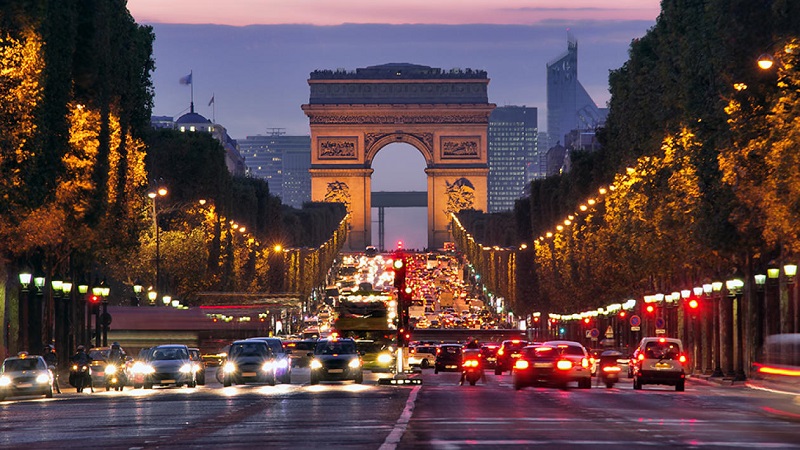 Khải Hoàn Môn ở Paris - Đài kỷ niệm chiến thắng lẫy lừng.