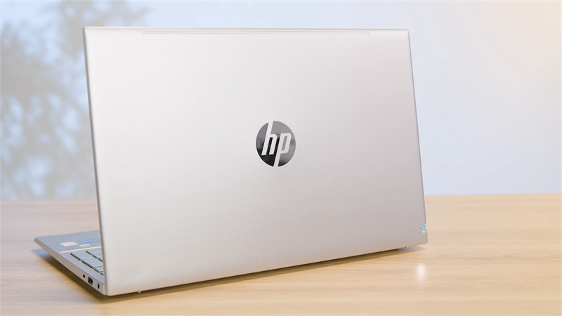 Đánh giá HP Pavilion 15: Gọn nhẹ, hiệu năng mạnh, bàn phím gõ cực phê