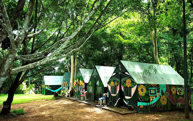 Ngủ lều tại Madagui