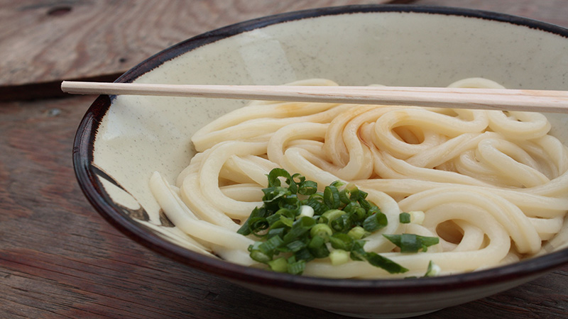 Udon với nước dùng của Kansai