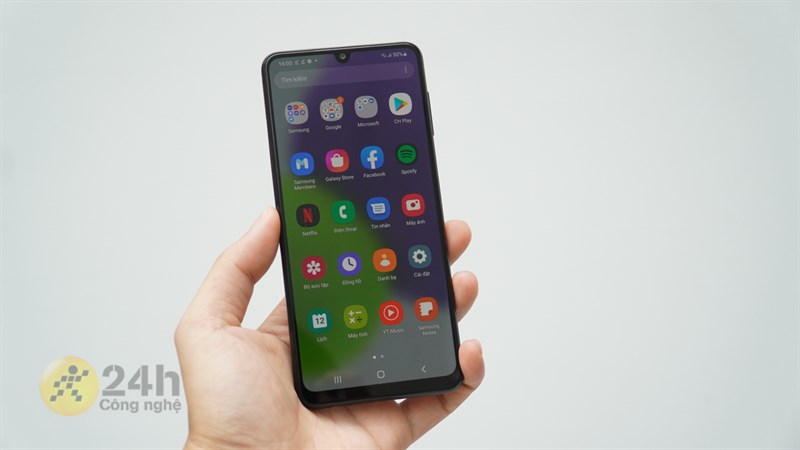 Galaxy A22 sở hữu màn hình 6.4 inch, độ phân giải HD+ cùng tốc độ làm tươi 90 Hz. Galaxy A22 sở hữu màn hình 6.4 inch, độ phân giải HD+ cùng tốc độ làm tươi 90 Hz.