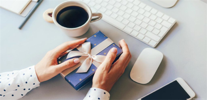 Top quà tặng khách hàng độc đáo, ý nghĩa và được ưa chuộng nhất