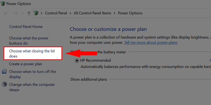 Chọn tab Choose what closing the lid does