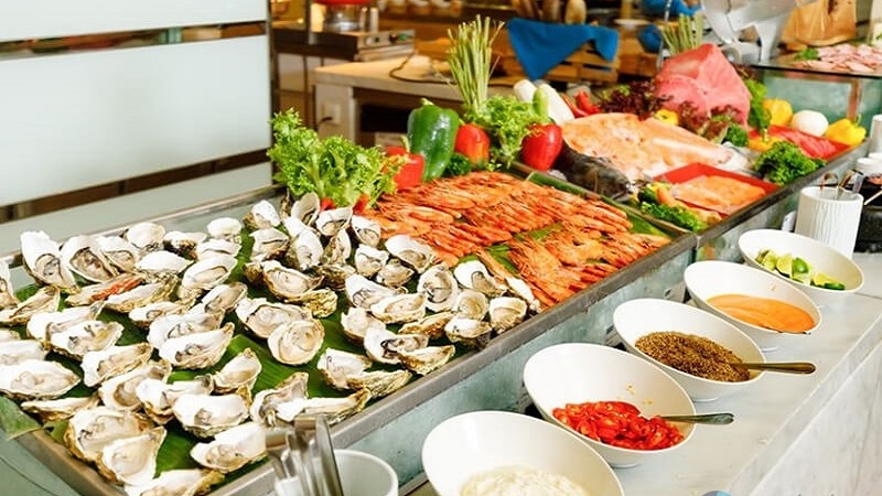 Buffet ở trong các nhà hàng tại Vinpearl Nha Trang