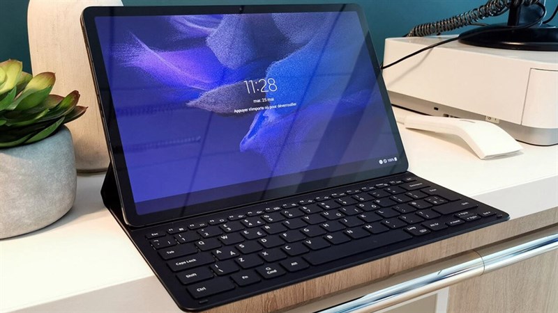 Samsung Galaxy Tab S7 FE: Màn hình ‘siêu to khổng lồ’, pin khủng như sạc dự phòng 10.090 mAh, phiên bản giá tốt của Tab S7 Samsung Galaxy Tab S7 FE: Màn hình ‘siêu to khổng lồ’, pin khủng như sạc dự phòng 10.090 mAh, phiên bản giá tốt của Tab S7