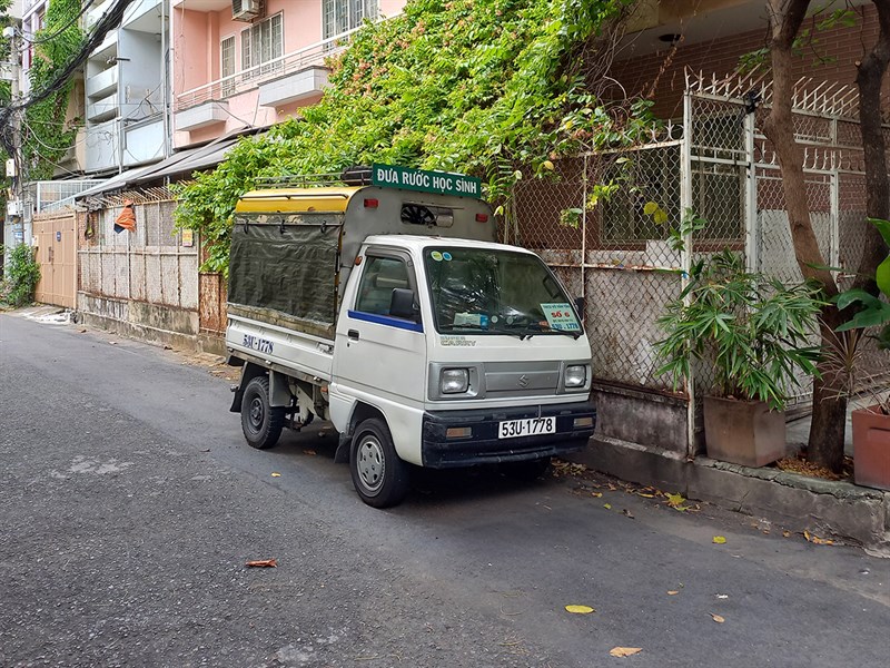 Xe đưa rước học sinh Xe đưa rước học sinh