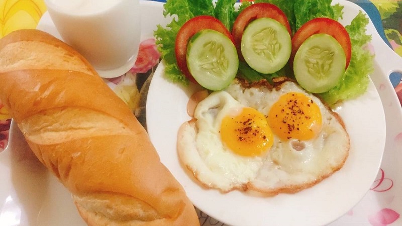 Bánh mì trứng ốp la