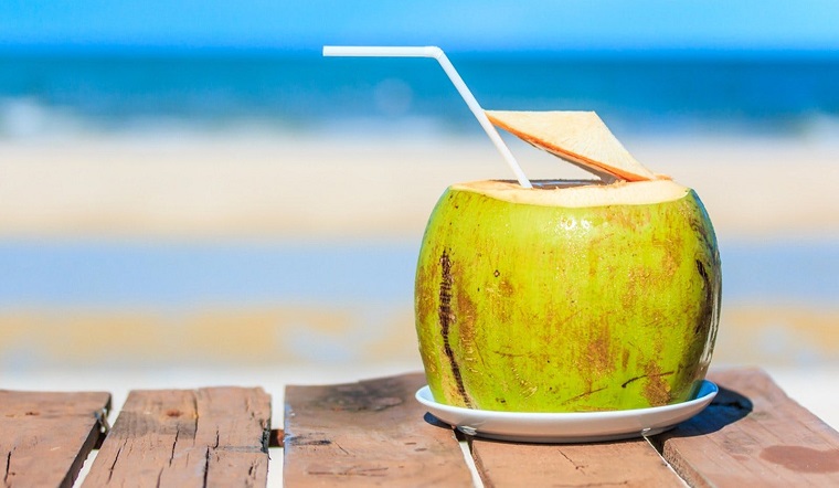Nước dừa bao nhiêu calo? Nước dừa có giảm cân không?