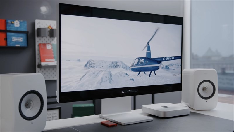 Để sử dụng kèm với Mac Mini M1 (2020) thì bạn cần phải mua thêm các thiết bị ngoại vi khác như màn hình, bàn phím, chuột,... Nguồn: Justin Tse.