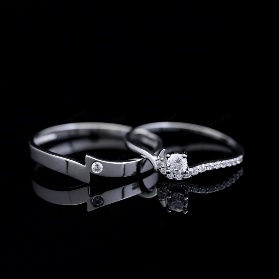 Couple rings for wedding anniversary