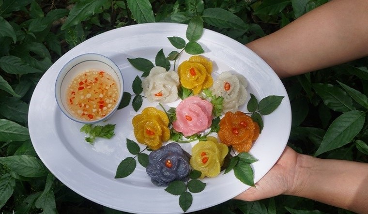 How to make beautiful and delicious Yunnan specialty steamed rose cake