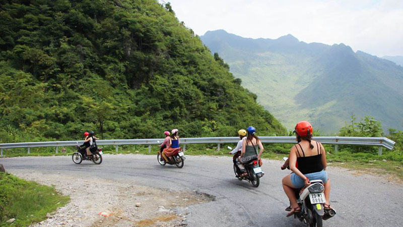 Đi xe máy thăm thú Cameron Highlands là một lựa chọn tuyệt vời