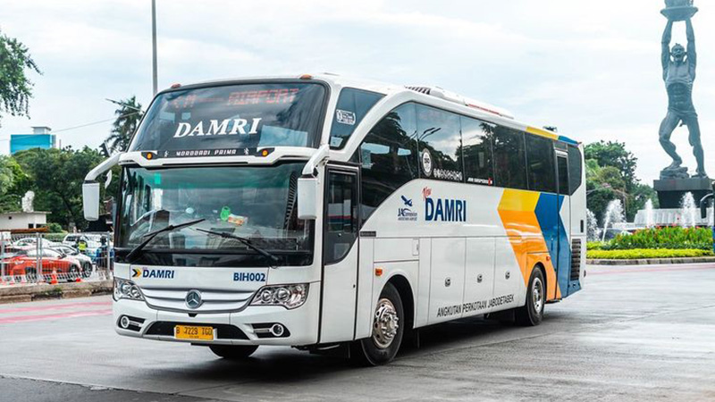 Xe bus Damri