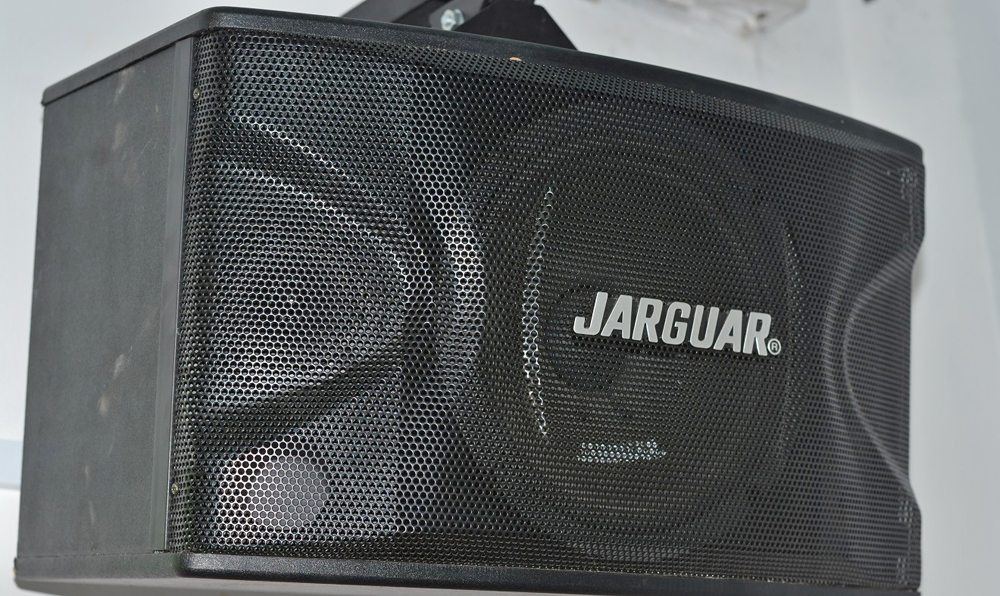 Loa Jarguar JS 455 sở hữu vẻ ngoài nhỏ gọn nhưng hoạt động với công suất cực mạnh