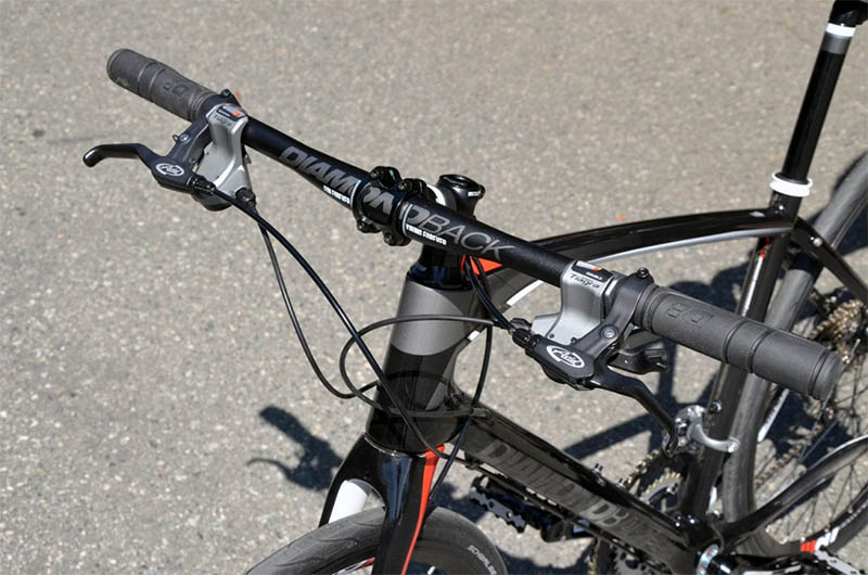 What is a handlebar? How many handlebars are there on bicycles?