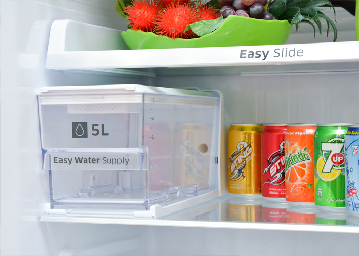 Bình chứa nước bên trong tủ lạnh samsung bị cạn