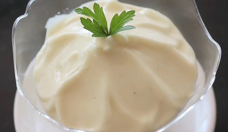 Cách làm sốt mayonnaise chay không trứng sánh mịn cực thơm béo
