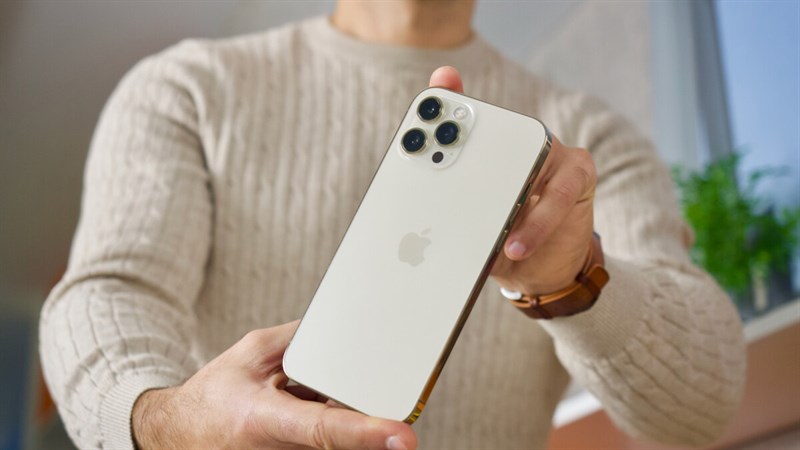 Cuối tuần này sắm ngay 3 mẫu iPhone giảm sốc, tiết kiệm cả bạc triệu