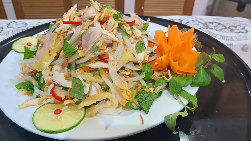 Nộm gà xé phay Nộm gà xé phay