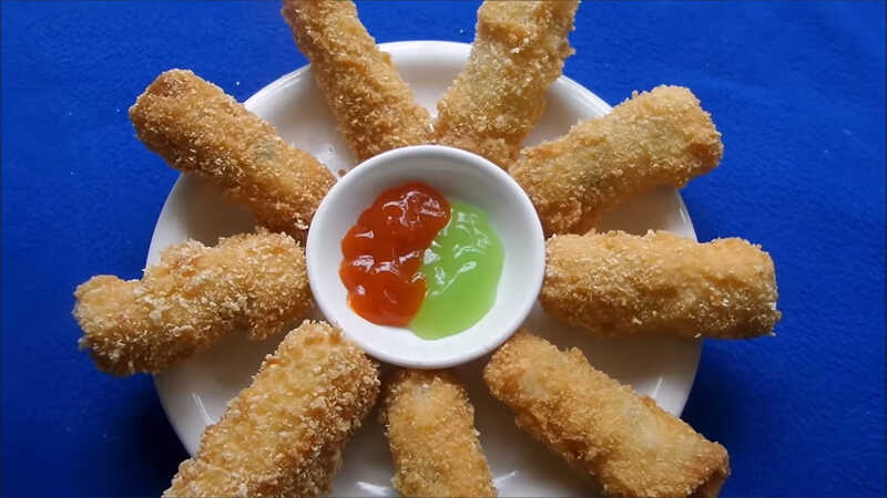 Instructions on how to make delicious and attractive fried seafood spring rolls