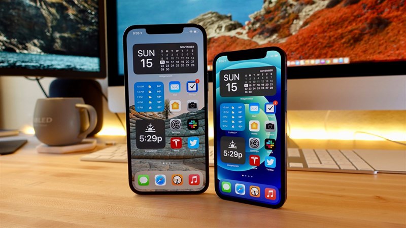 iPhone 12 iPhone 12