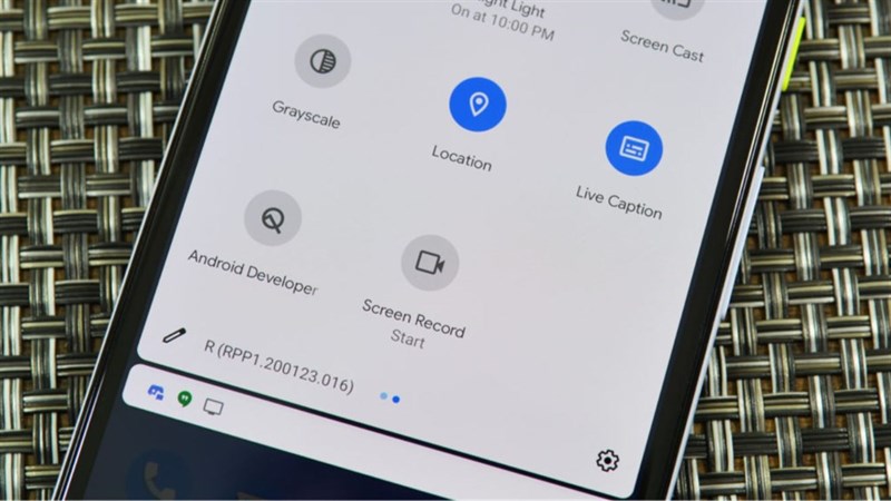 Android 11 tích hợp sẵn tính năng quay màn hình bên trong