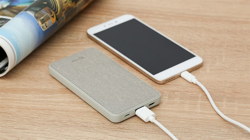 Sạc dự phòng giảm sốc