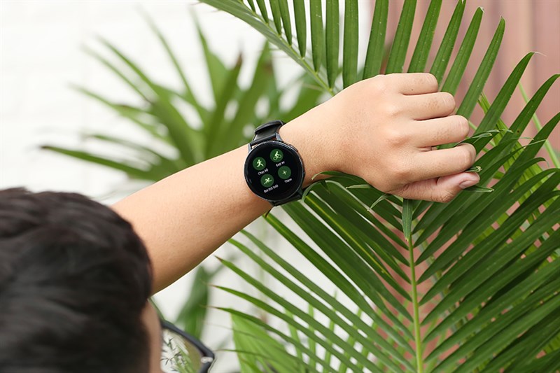 Galaxy Watch Active 2 giảm sốc quá đã đến 4.5 triệu đồng, giá đang rẻ Galaxy Watch Active 2 giảm sốc quá đã đến 4.5 triệu đồng, giá đang rẻ