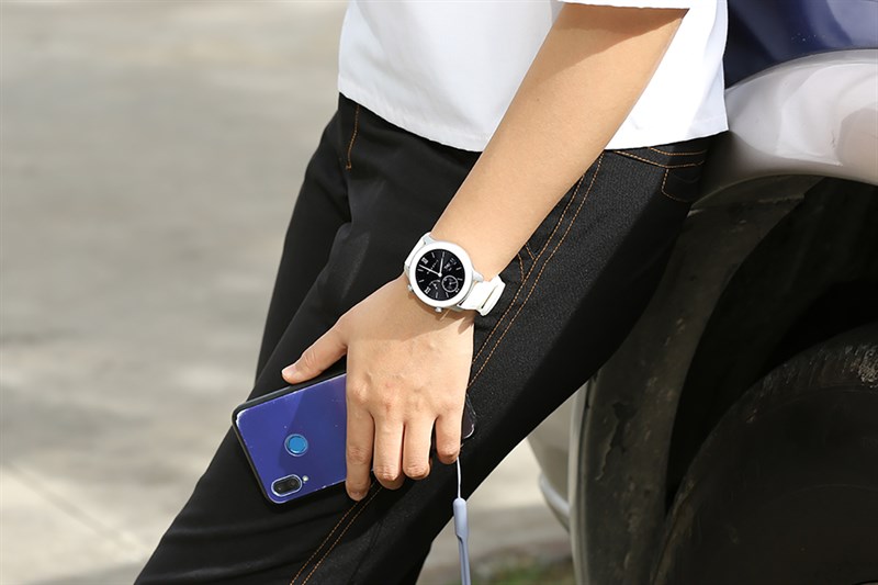 Sắm ngay đồng hồ thông minh Amazfit giảm liền tay cực đã, còn chờ chi