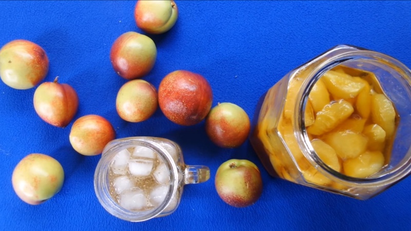 How to make delicious and simple nutritious and nutritious peach tea with chia seeds