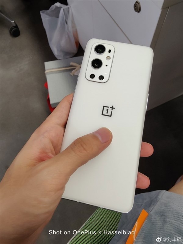 OnePlus 9 Pro màu Pure White