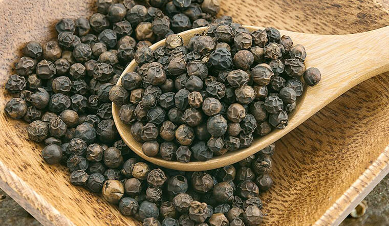 Giá tiêu hôm nay 6/8/2021: Tiếp tục tăng, dao động từ 72.500 - 76.000 đồng/kg