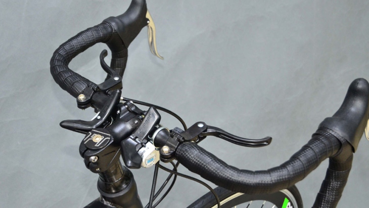 Xe đạp thể thao Road Vivente 700C-LINE 27.5 inch Xanh lá với thiết kế tay lái sừng trâu