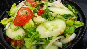 Hướng dẫn làm món salad dầu giấm thơm ngon bổ dưỡng dễ làm tại nhà