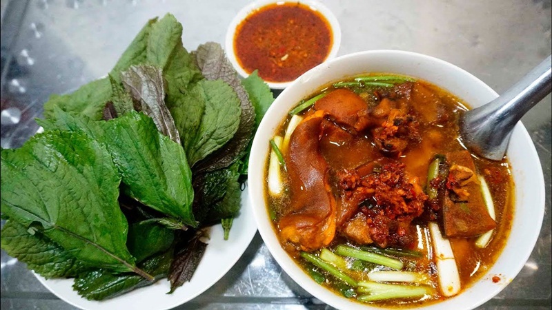 How to make delicious goat noodle soup, strange to eat is addicted
