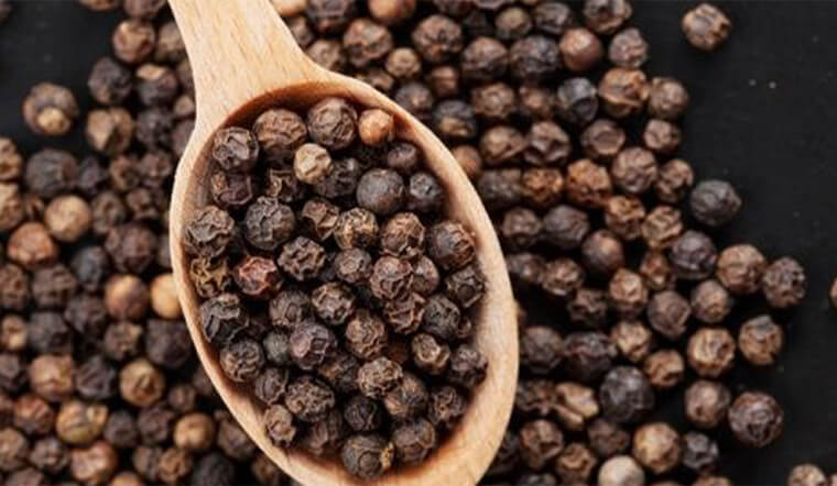 Giá tiêu hôm nay 7/8/2021: Giá tăng, dao động khoảng 73.500 - 76.500 đồng/kg