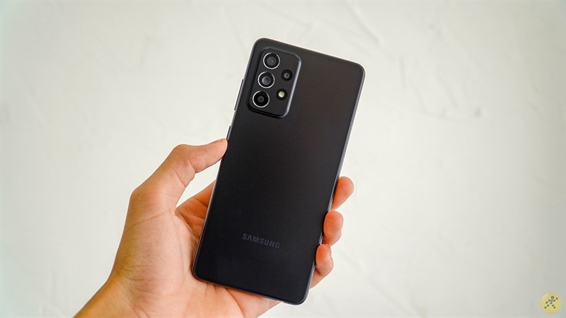 Có hơn 10 triệu thì nên mua Samsung Galaxy A52 5G hay OPPO Reno6 5G? Khi hai đối thủ xứng tầm cùng đặt trên một bàn cân