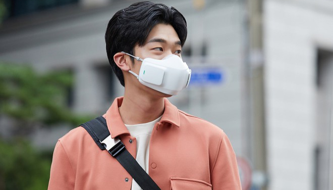 Dây đeo làm từ vải cao cấp, hấp hút mồ hôi, có khả năng co giãn cao
