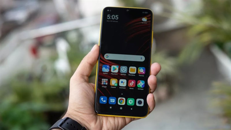 POCO M4