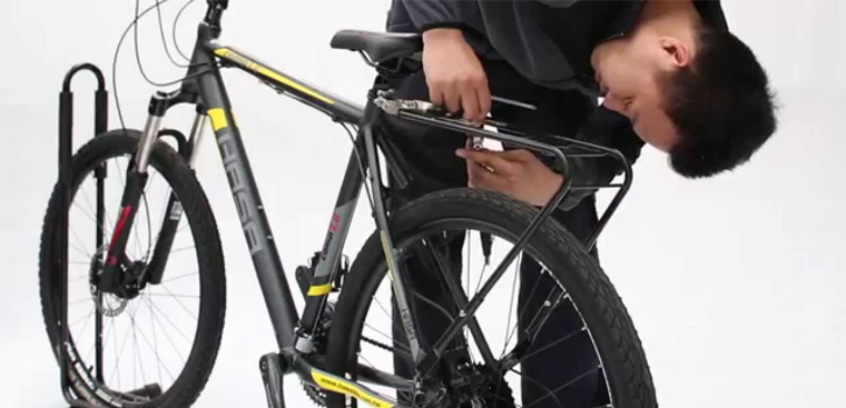 cách tháo pedal xe đạp