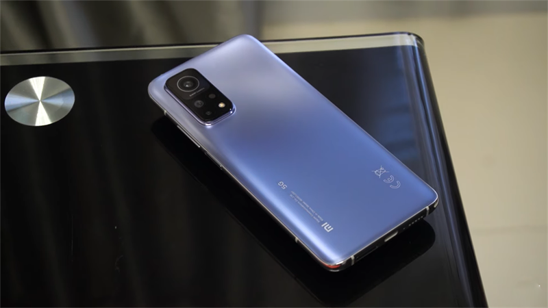 Xiaomi Mi 11T có thiết kế sang trọng, bắt mắt