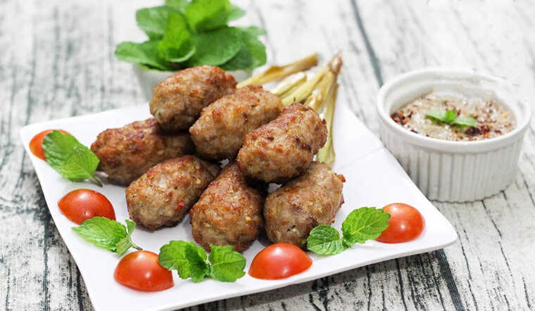 Bỏ túi cách làm giò sống bọc sả chiên thơm ngon nức mũi